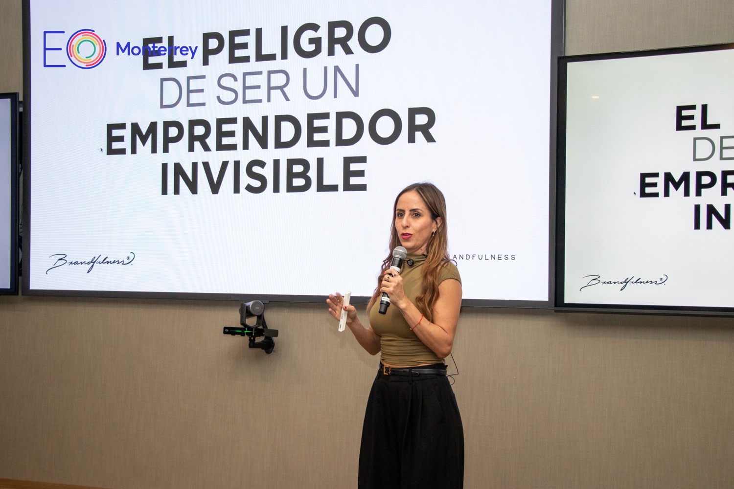 Conferencia de Mafer Pacheco en EOA Monterrey